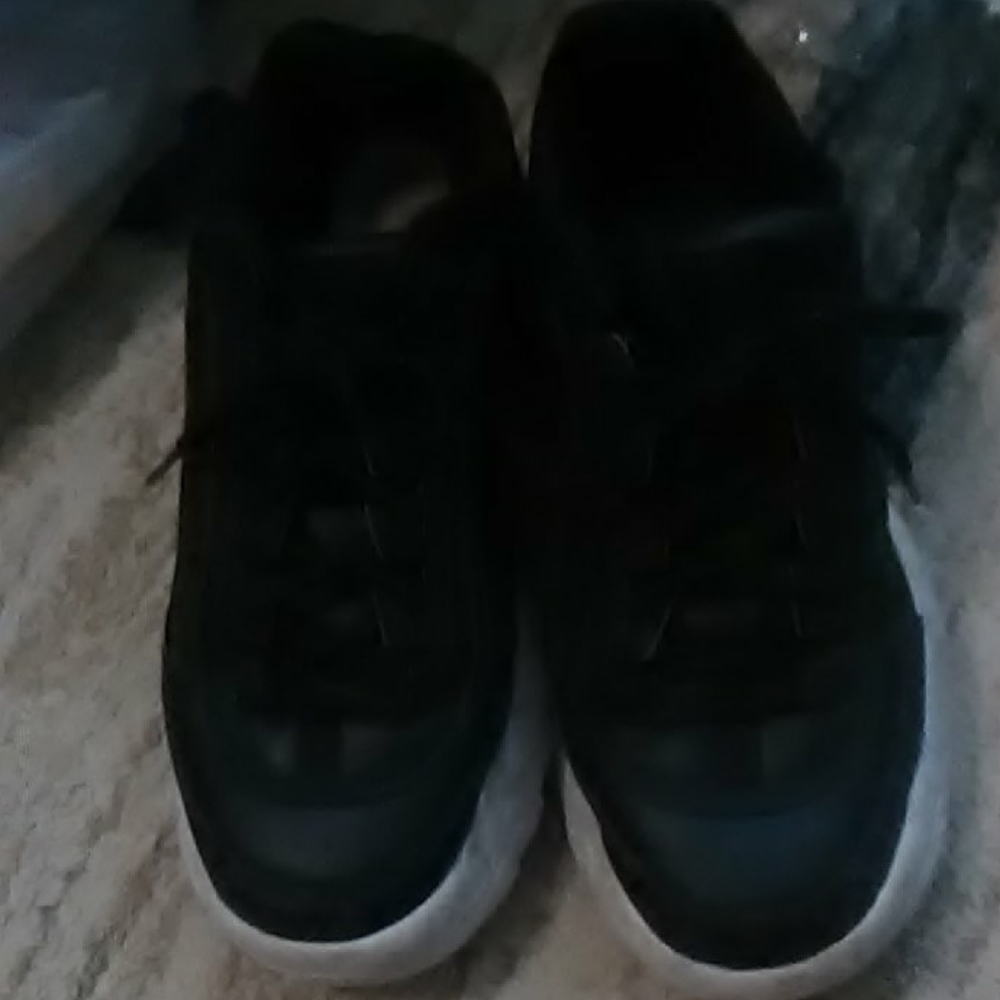 Tennis Shoes